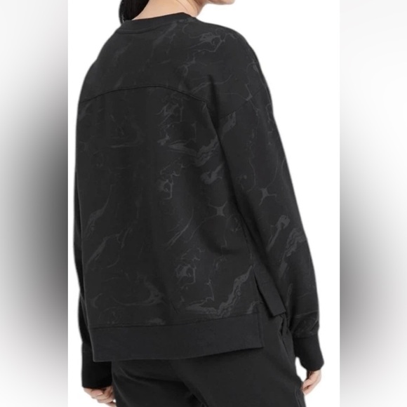 All in motion black marbled French Terry Crewneck sweatshirt Size Large - Picture 3 of 9